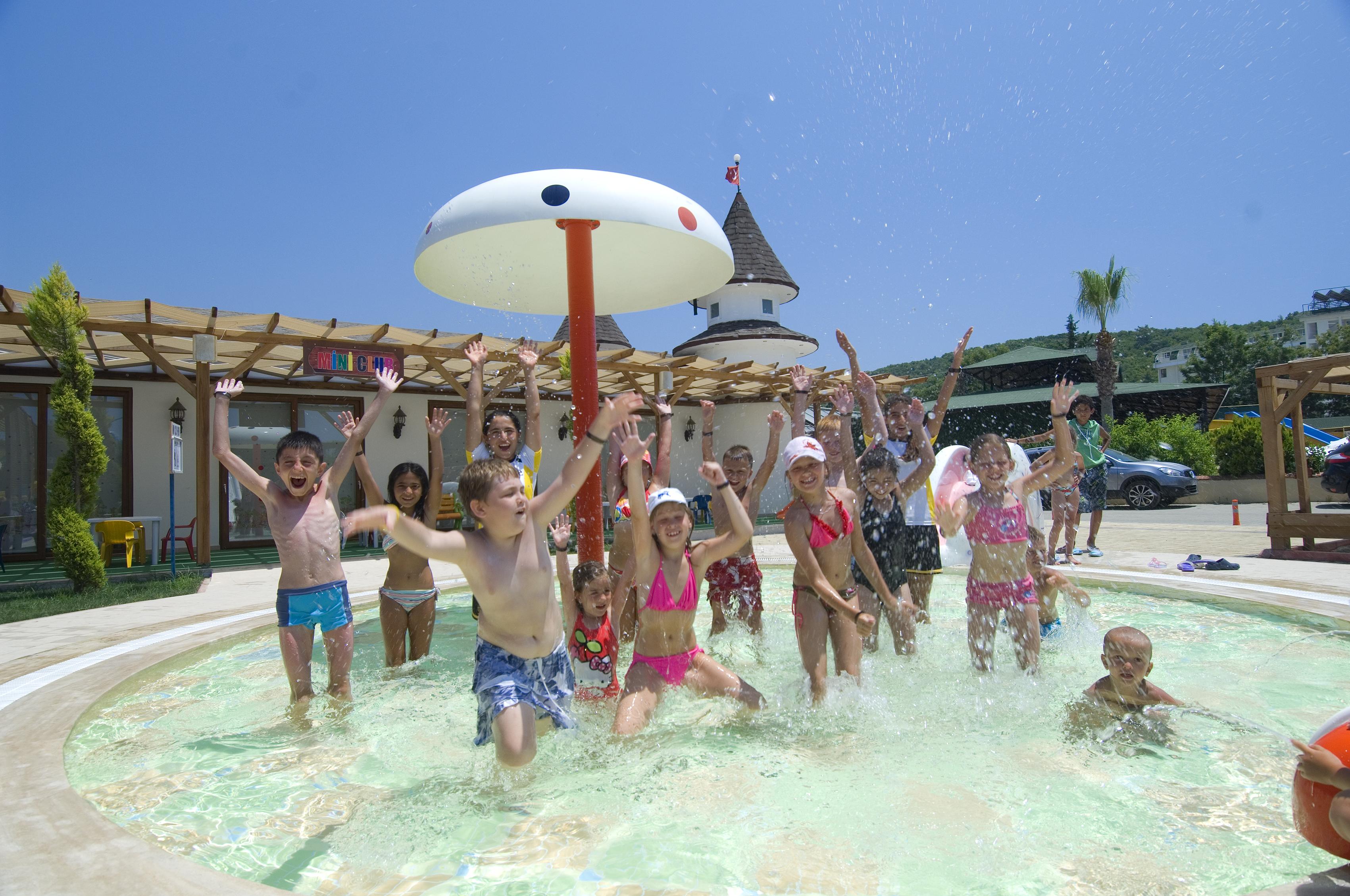 Beach Club Doganay Hotel Konakli Bagian luar foto