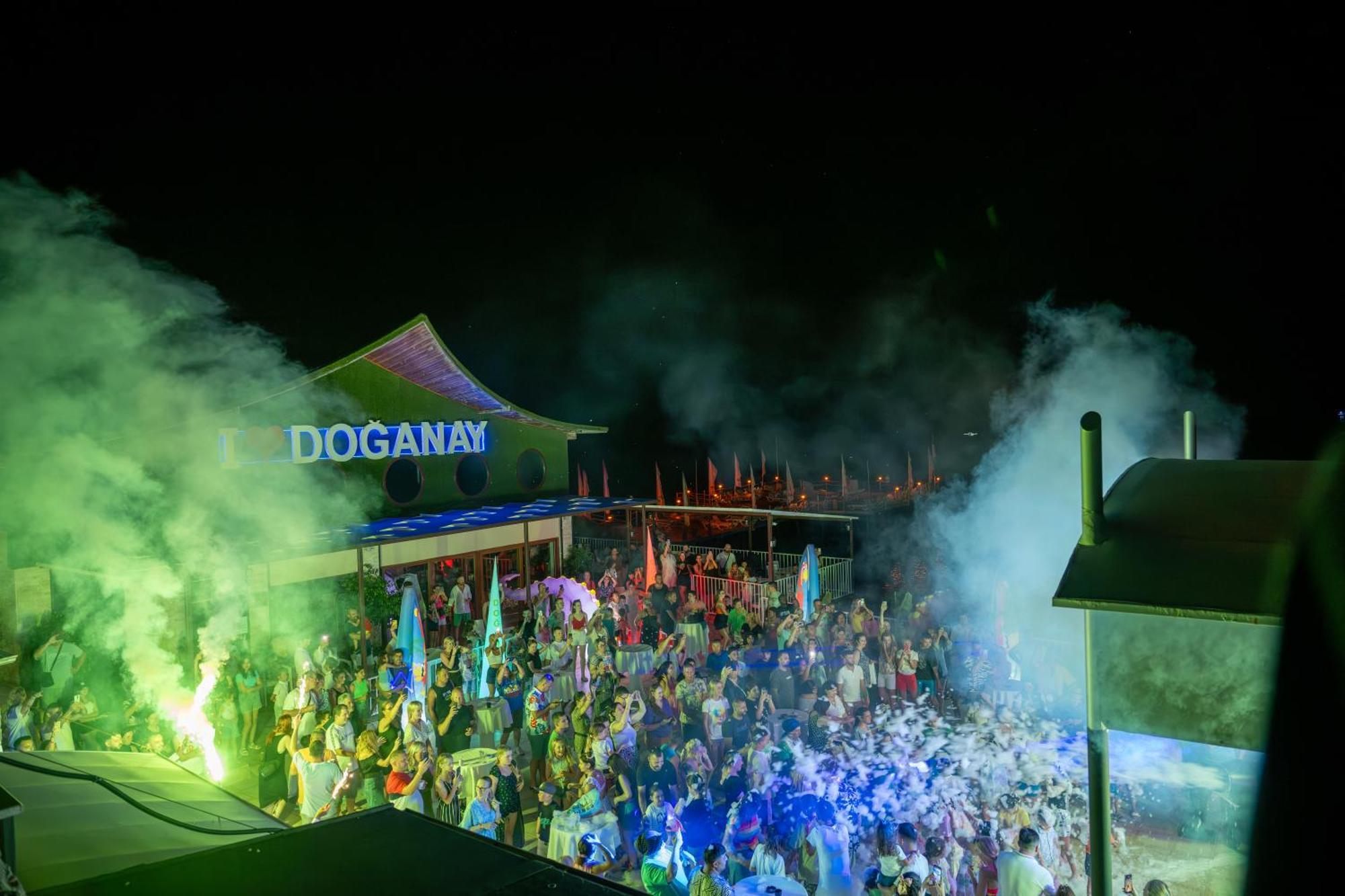 Beach Club Doganay Hotel Konakli Bagian luar foto